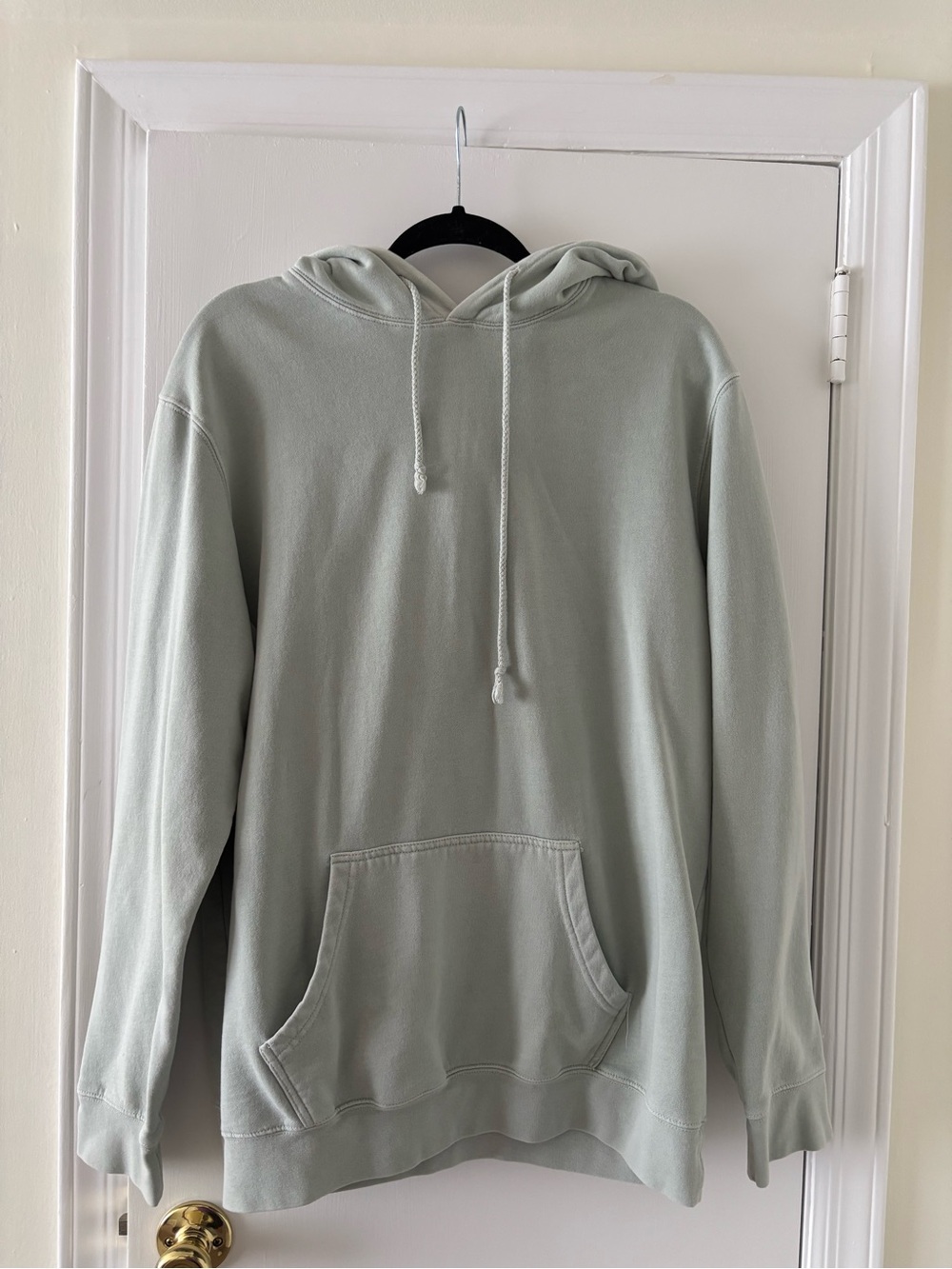 Men's Light Green Pullover Hoodie - Classic Casual Sweatshirt